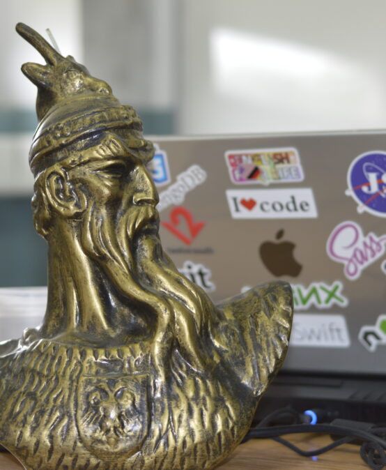 RISI: Garë për shkollat fillore në SHMK ‘Ismet Jashari’ përmes Inteligjencës Artificiale!